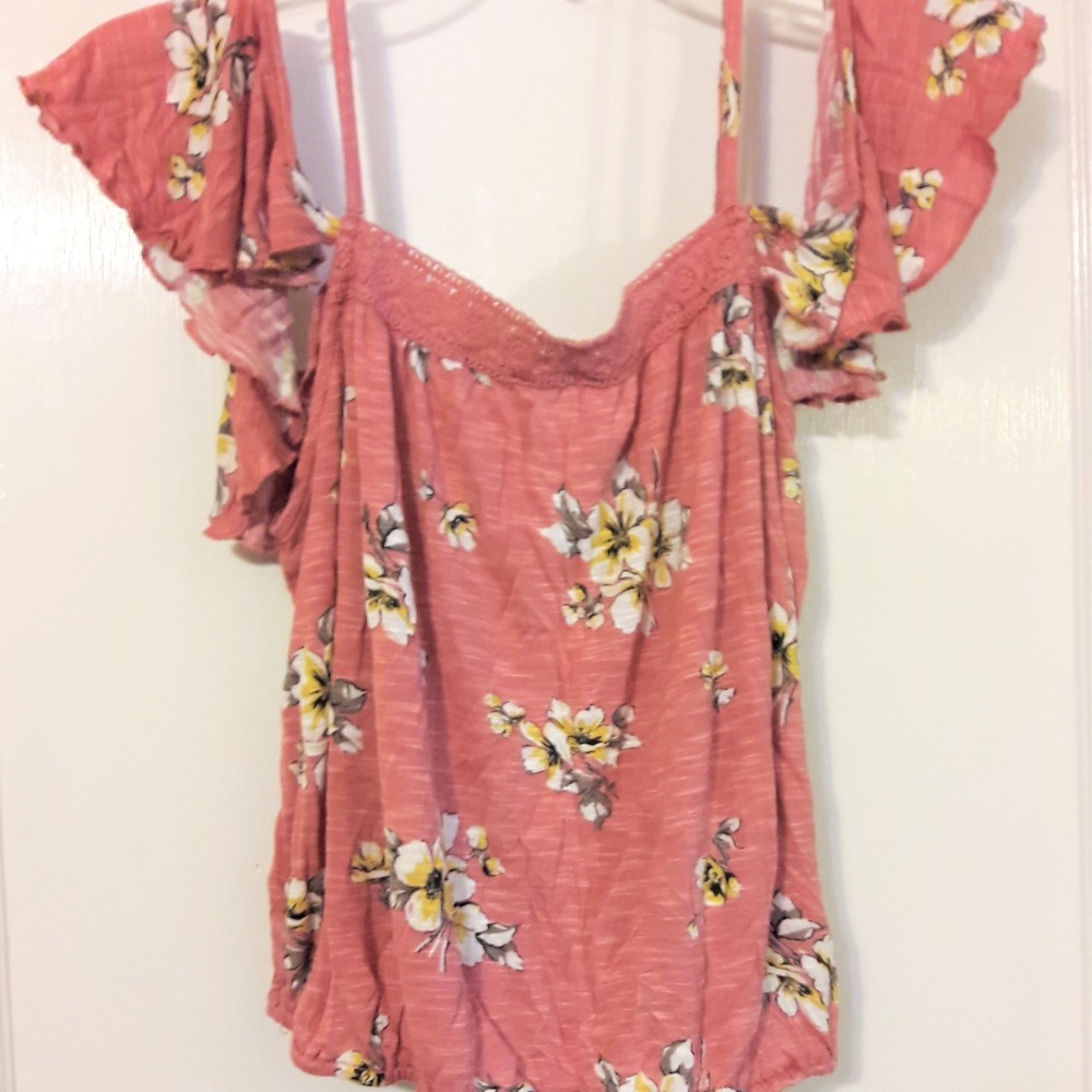 2/$15  Cold Shoulder Medium Tank